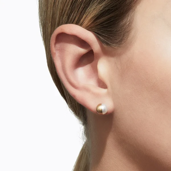 Half Pearl Earring 90°^Shihara Best